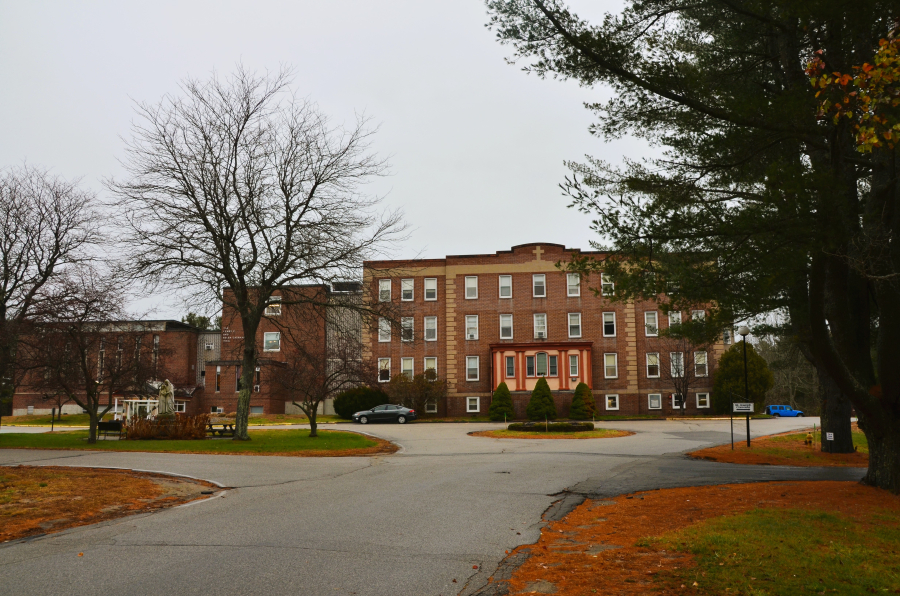 Deeley Visits St. André Health Care Facility in Biddeford on