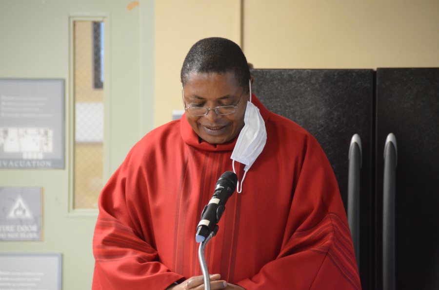 Deeley Visits St. André Health Care Facility in Biddeford on